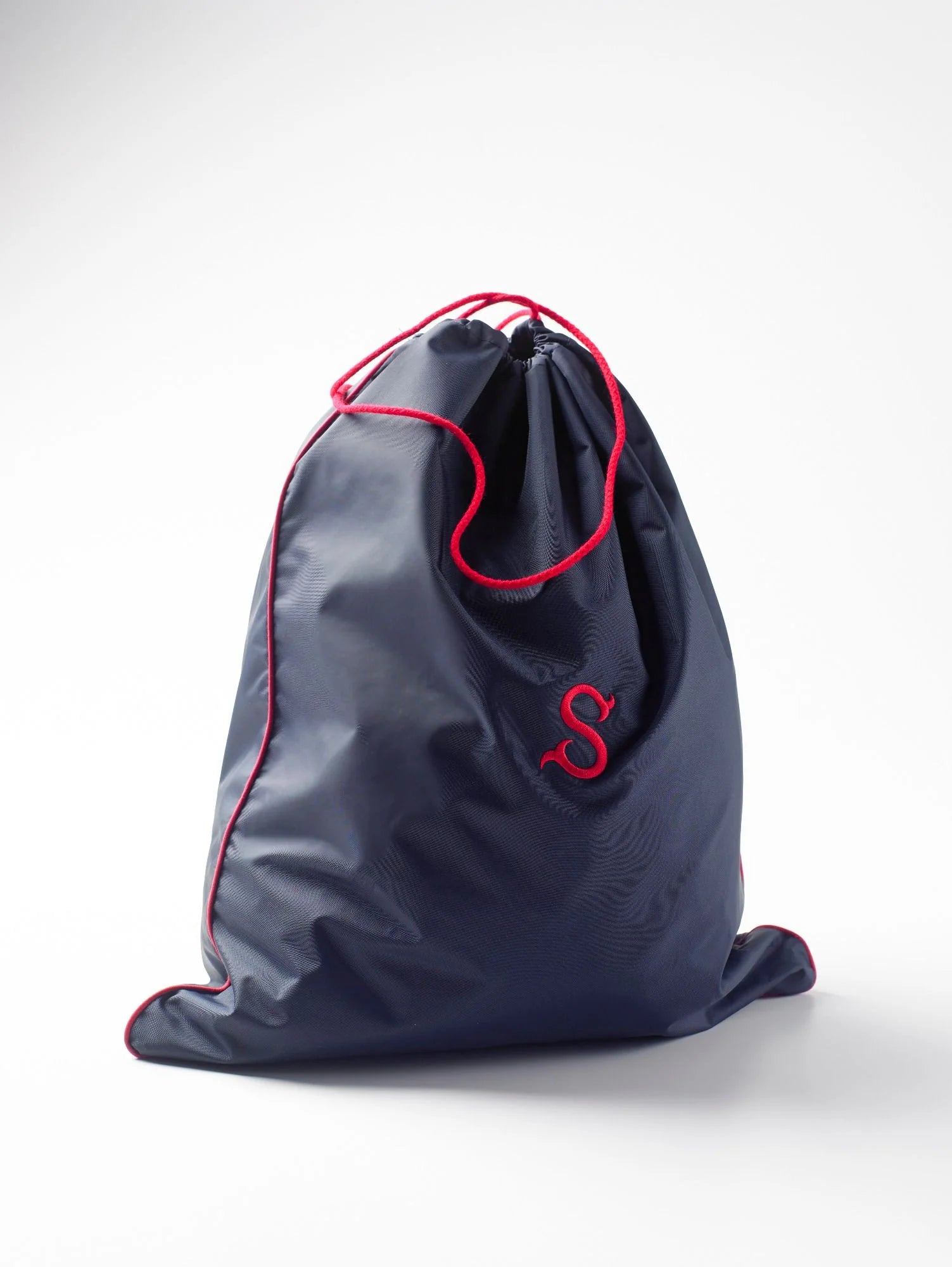 Item 05: Navy/Red Laundry Bag