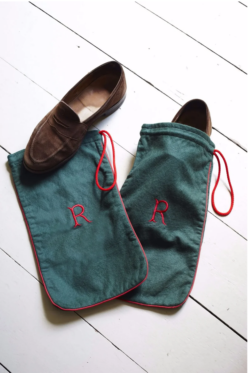 Green/Red Pair of Shoe Bags